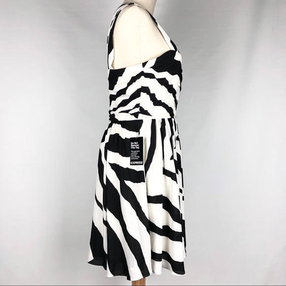 NEW Express Zebra Stripe One-Shoulder Dress Size 8 - Picture 4 of 6